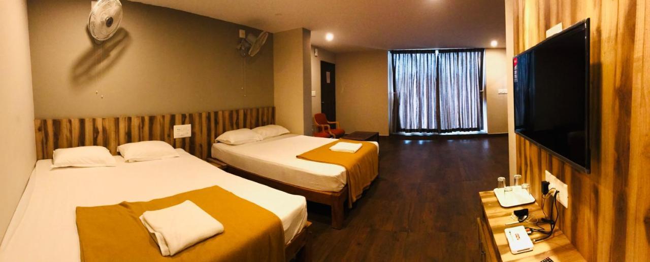 Sharada Residency Hotell Somvārpet Eksteriør bilde