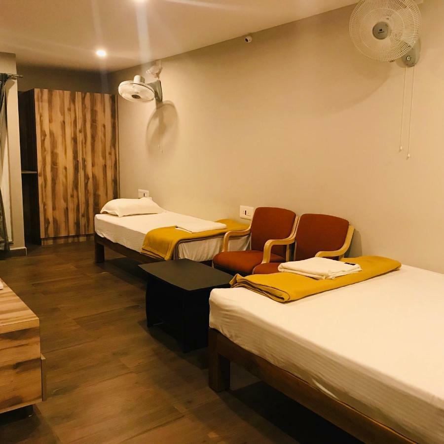 Sharada Residency Hotell Somvārpet Eksteriør bilde